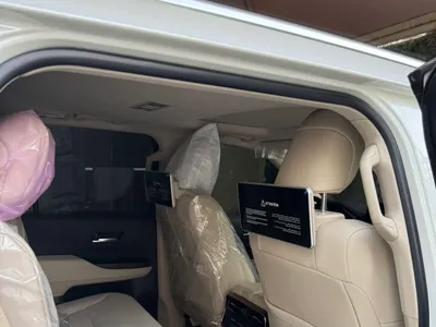 2025 Toyota Land Cruiser GXR 4