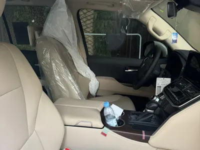2025 Toyota Land Cruiser GXR 4
