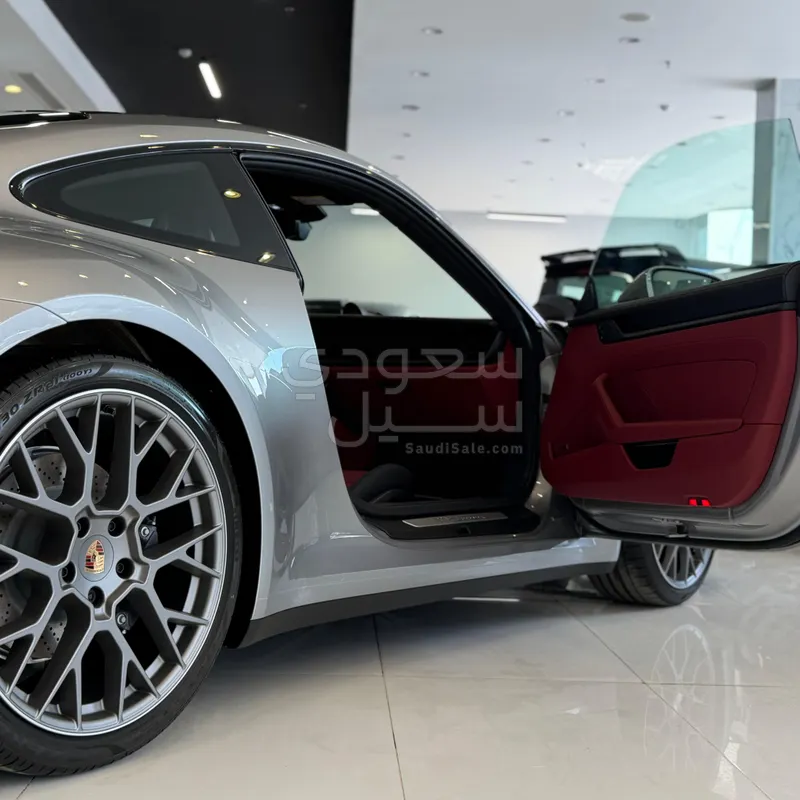 2026 Porsche 911 Carrera