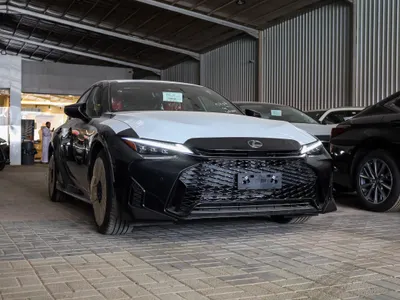 2026 لكزس آي إس 350 إف