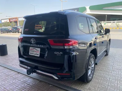 2024 Toyota Land Cruiser GXR 3