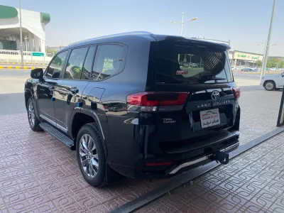 2024 Toyota Land Cruiser GXR 3