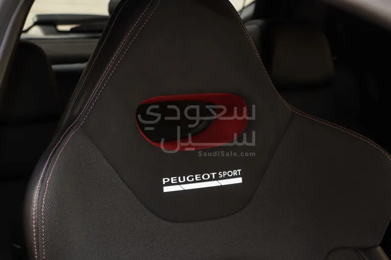 2017 بيجو 208 GTi