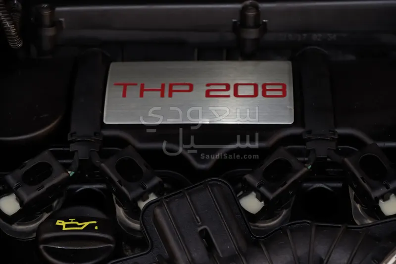 2017 بيجو 208 GTi