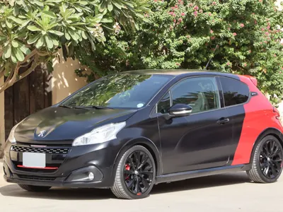 2017 بيجو 208 GTi