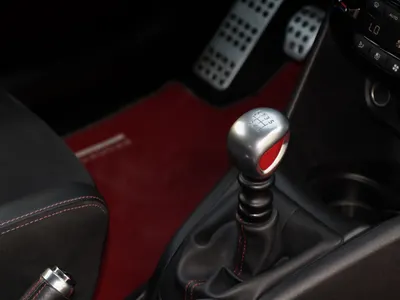 2017 بيجو 208 GTi
