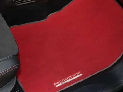 2017 بيجو 208 GTi