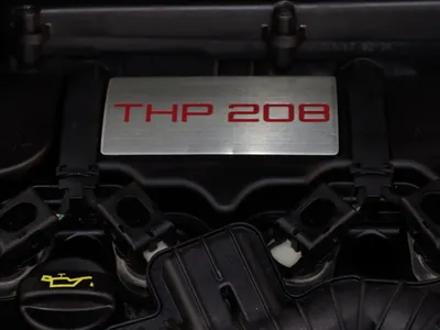 2017 بيجو 208 GTi
