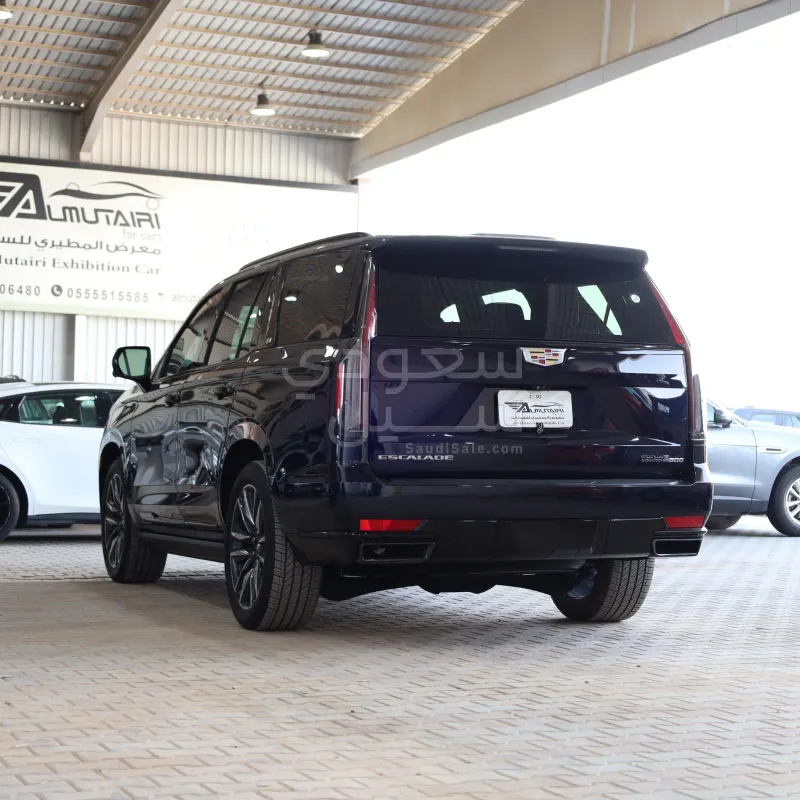 2023 Cadillac Escalade V
