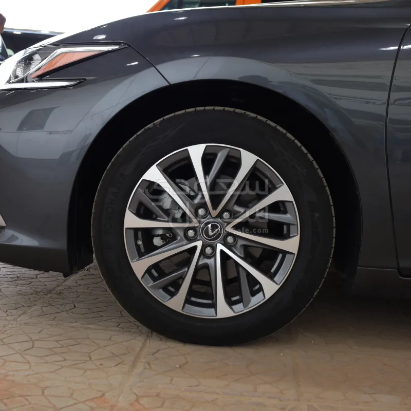 2025 Lexus ES 250
