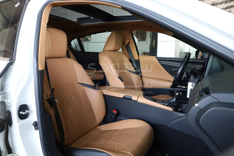 2022 Lexus ES 350