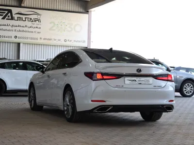 2022 Lexus ES 350
