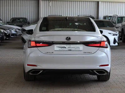 2022 Lexus ES 350