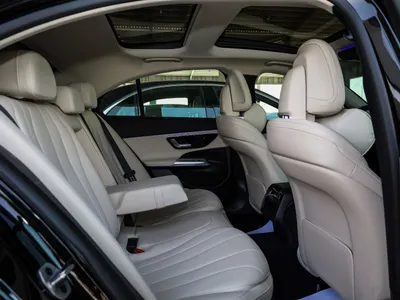 2025 Mercedes-Benz E 200