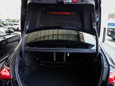 2025 Mercedes-Benz E 200