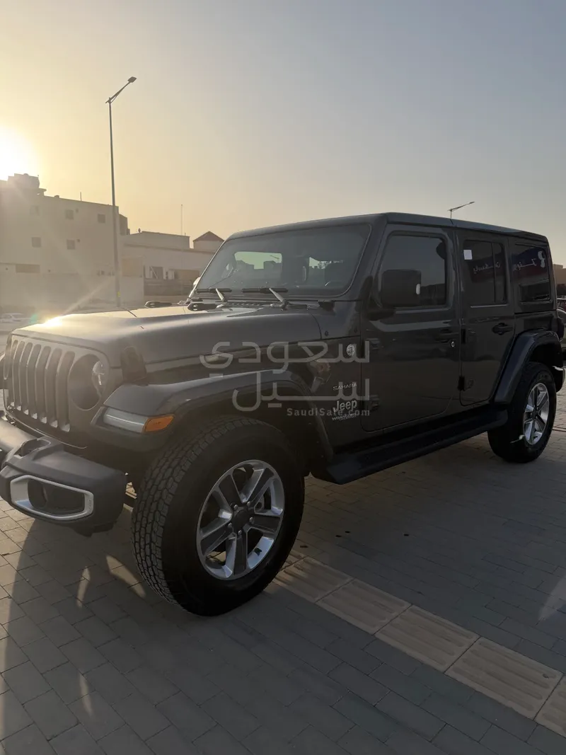 2022 جييب رانجلر صحارى