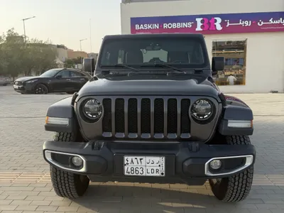 2022 جييب رانجلر صحارى