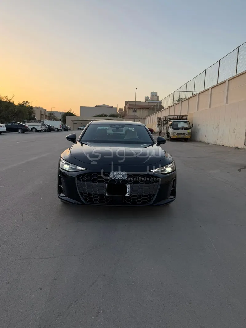 2026 اودي اي 6 اس لاين