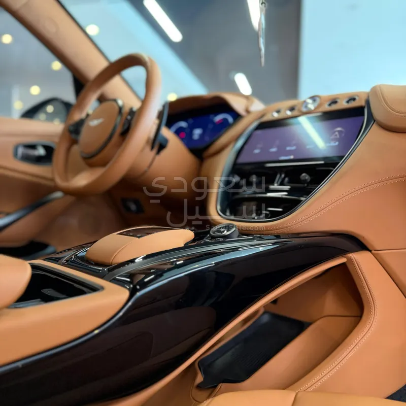 2024 Aston Martin DB X 707