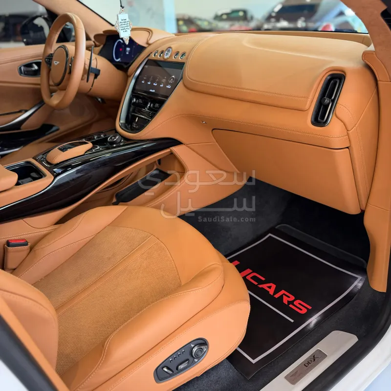 2024 Aston Martin DB X 707