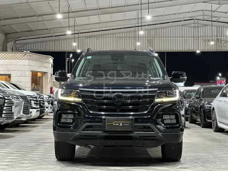 2022 ام جي ار اكس 8