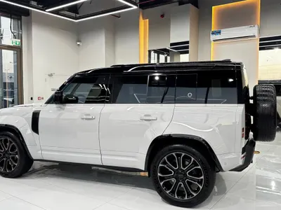 2026 لاند روفر ديفيندر اوكتا