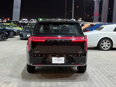 2026 Exeed VX Black and Gold