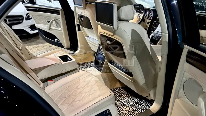 2014 Bentley Continental Flying Spur
