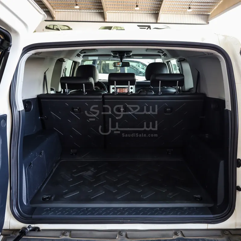 2022 تويوتا اف جي كروزر 2