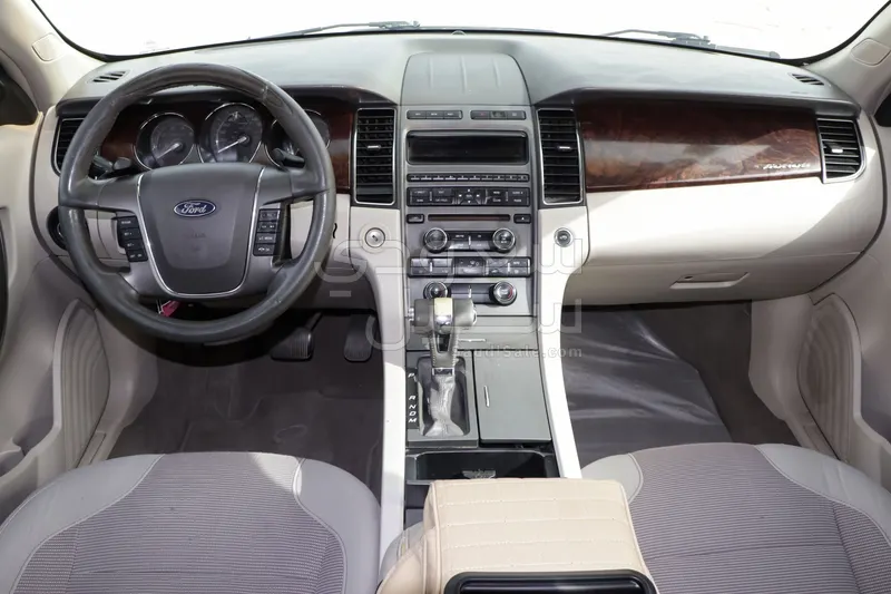 2011 Ford Taurus SEL