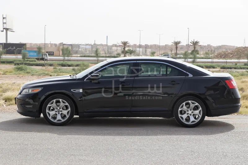 2011 Ford Taurus SEL