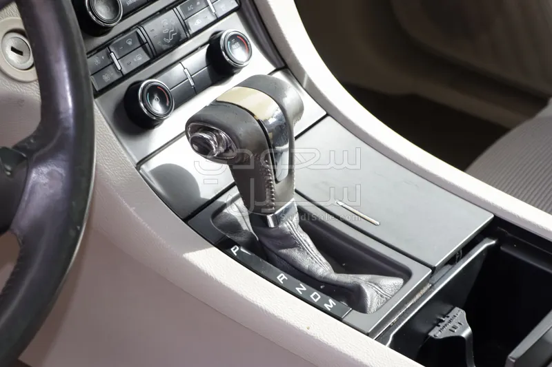 2011 Ford Taurus SEL