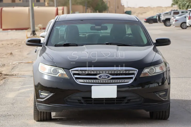 2011 Ford Taurus SEL