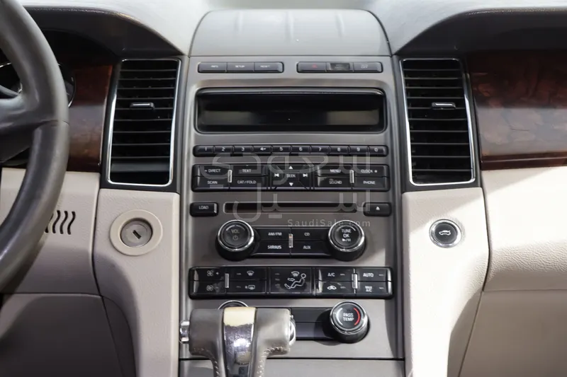2011 Ford Taurus SEL