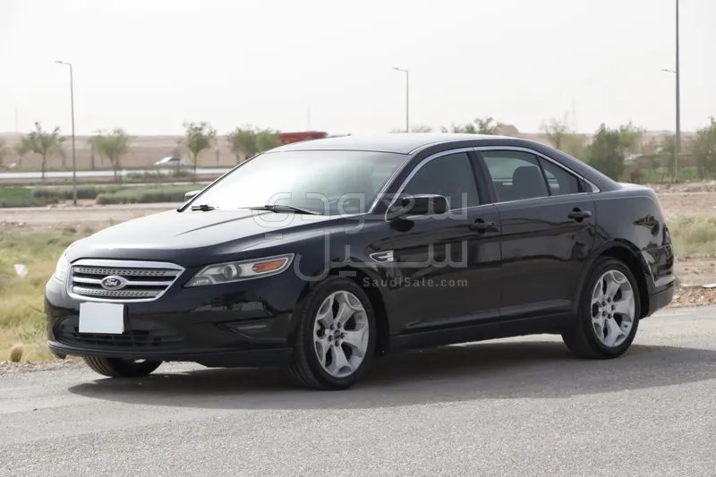 2011 Ford Taurus SEL