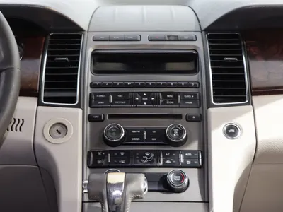 2011 Ford Taurus SEL