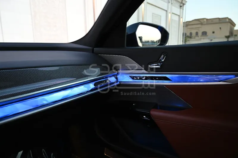 2024 BMW 7 Series 740Li