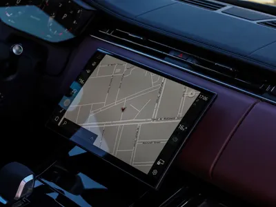 2025 لاند روفر رينج روفر سبورت اتش اس اي