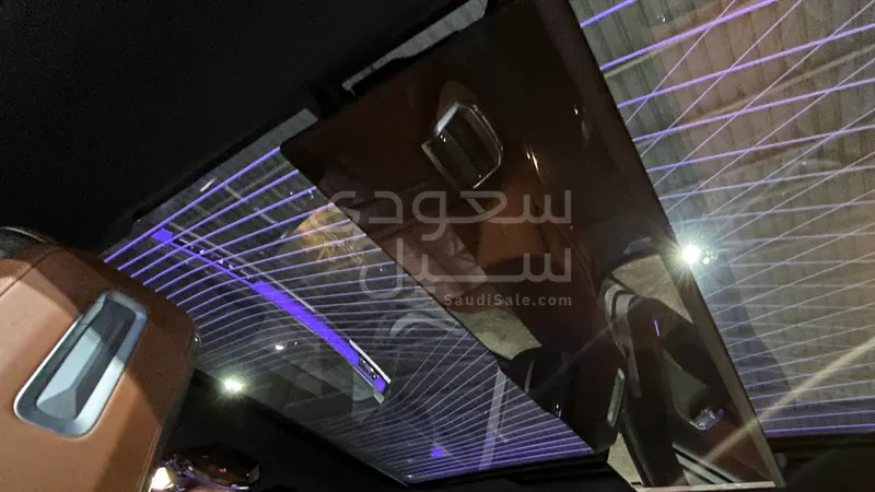 2025 BMW 7 Series 740i