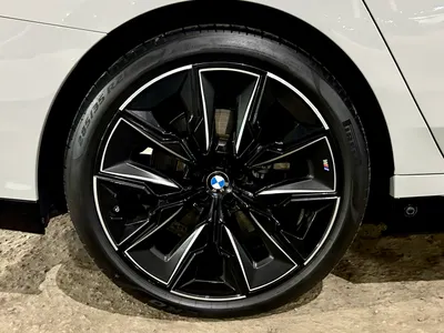 2025 BMW 7 Series 740i
