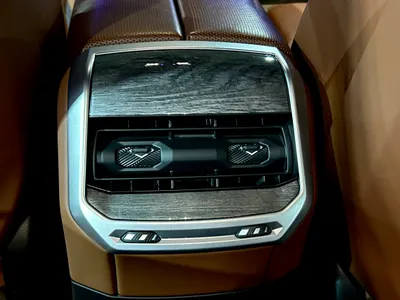 2025 BMW 7 Series 740i