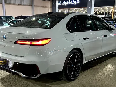 2025 BMW 7 Series 740i