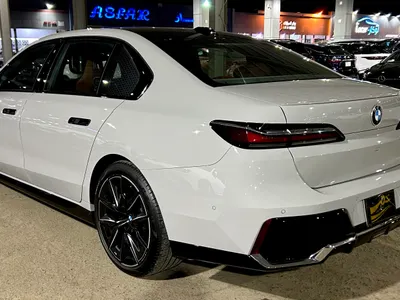 2025 BMW 7 Series 740i