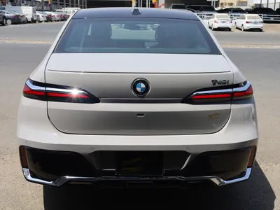 2025 بي ام دبليو الفئة السابعة 740أي