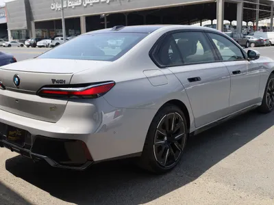 2025 بي ام دبليو الفئة السابعة 740أي