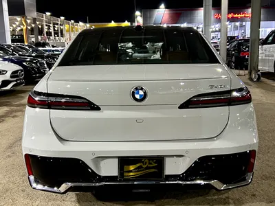 2025 BMW 7 Series 740i
