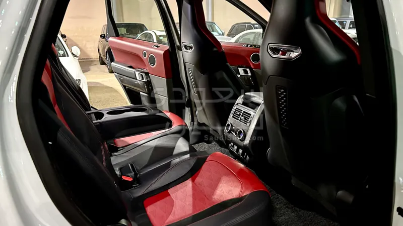 2018 Land Rover Range Rover Sport SVR