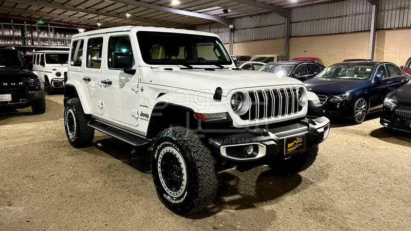 2024 Jeep Wrangler Sahara