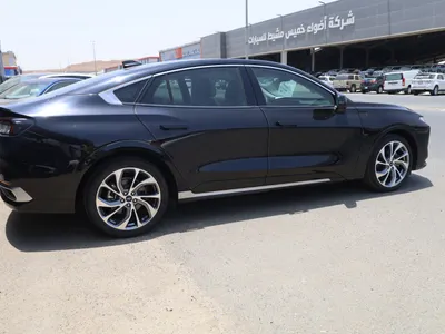 2023 فورد توروس تايتينيوم