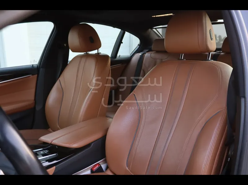 2017 BMW 5 Series 530i